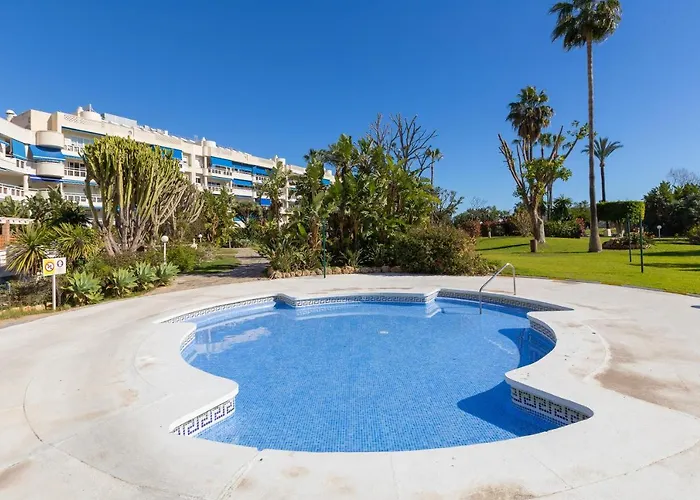 Costa Lago Apartment