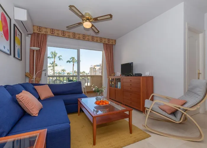 Costa Lago Apartment