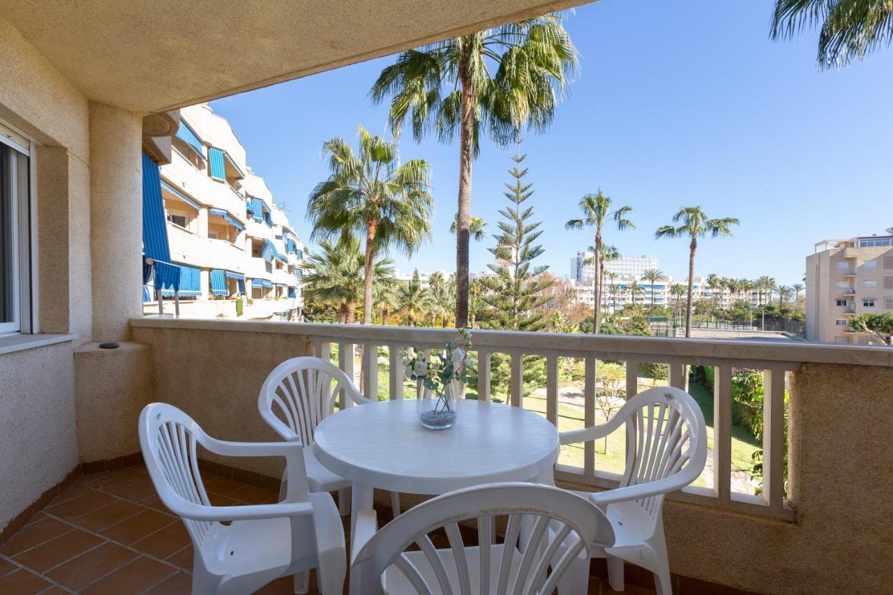 Costa Apartment